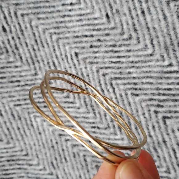 😸Free Add-on With Bundle - Bracelet - Picture 3 of 4